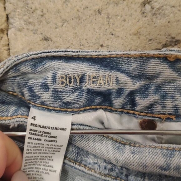 Women Distressed, Light Denim, Boyfriend Jeans. American Eagle. Size 4. - Picture 7 of 7